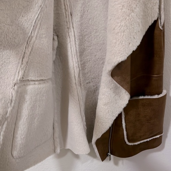 Fur and Leather Vest - Picture 2 of 3